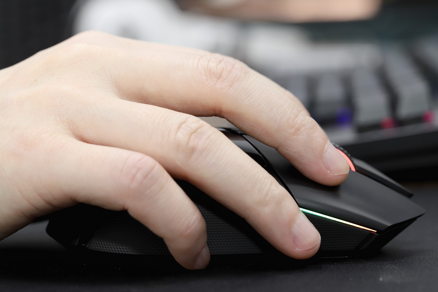 雷蛇巴塞利斯蛇终极,雷蛇巴塞利斯蛇终极版轮询率