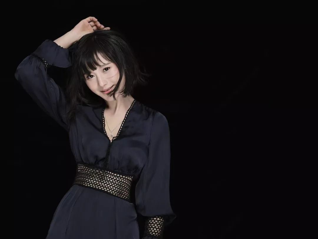 臻封面Vol.2|她是差不多小姐，更是狠角色美妈