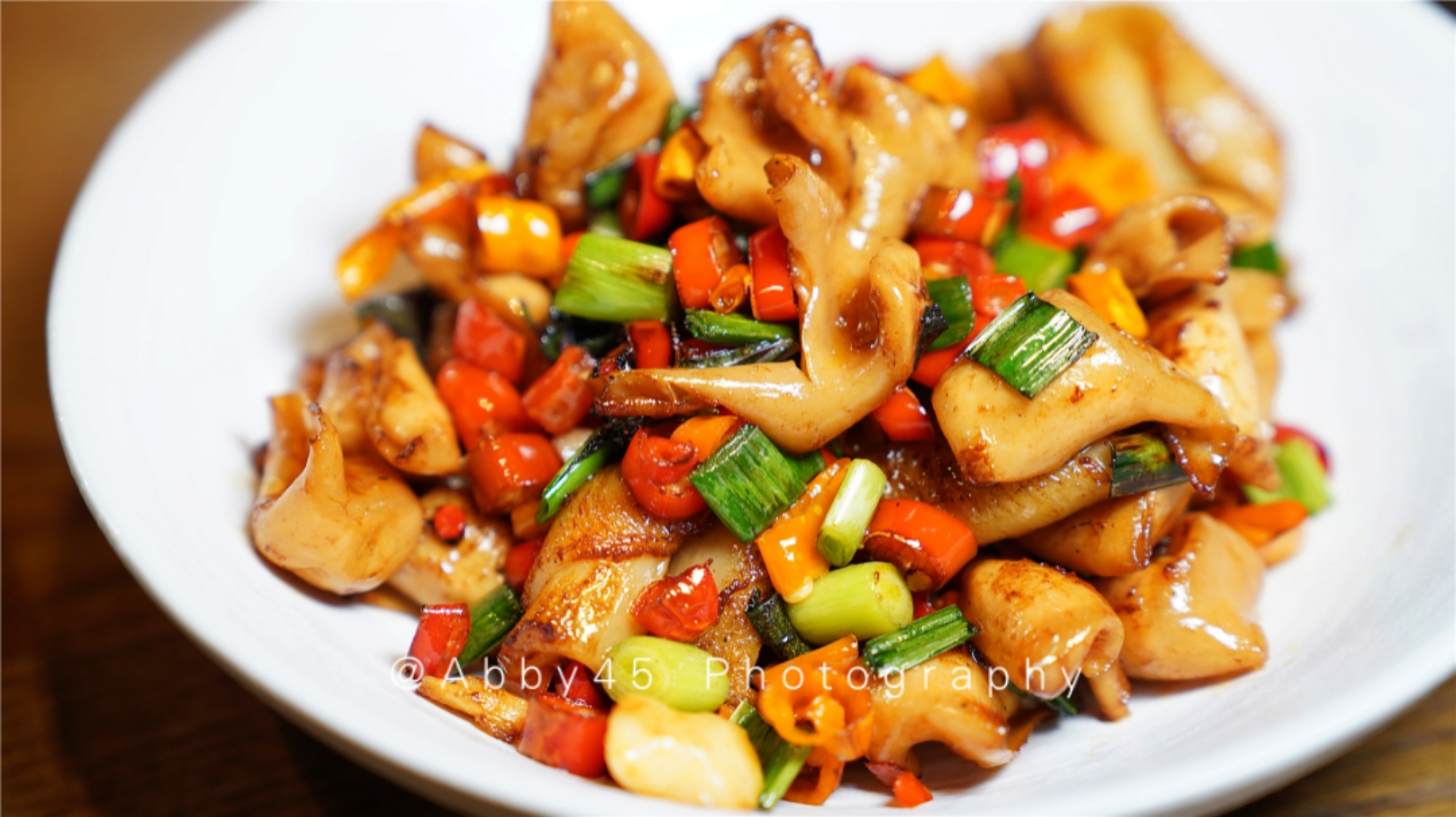 厦门这家主打闽粤菜餐厅,厦门有一家环境非常好的餐厅