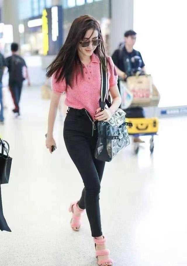 张天爱黑色牛仔裤子,张天爱黑色牛仔裤