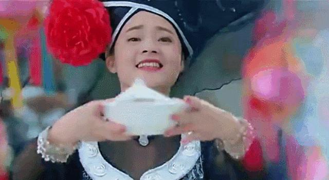 球狮畲族三月三活动,三月三海洋球绣球