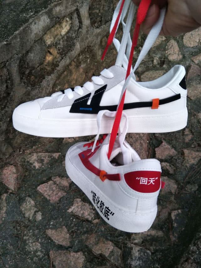 欧阳娜娜最喜欢的鞋,欧阳娜娜同款复古鞋子