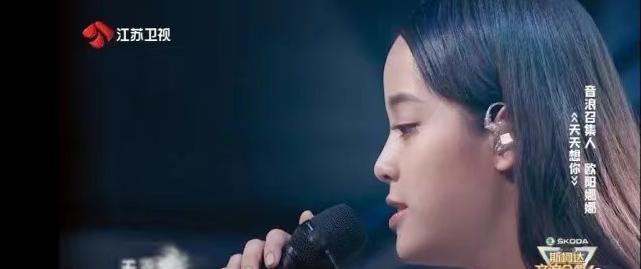 宋祖儿佟丽娅造型,佟丽娅和宋祖儿同款短发