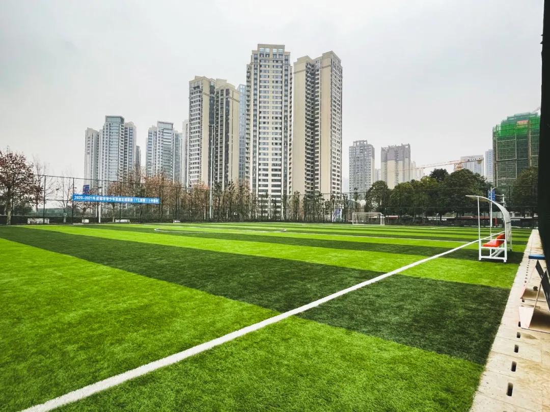 最好的足球场地是哪里,最好的足球场地在哪里