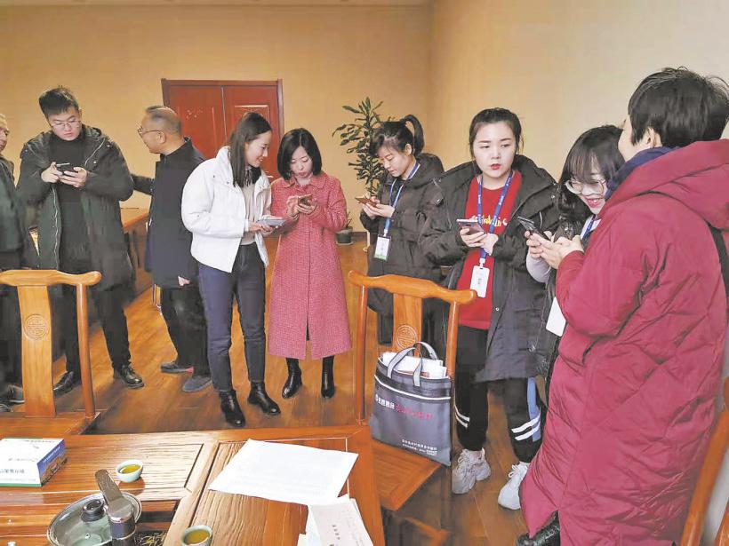 王安石看似寻常最奇崛写于哪年,看似寻常最奇崛成易却艰辛啥意思