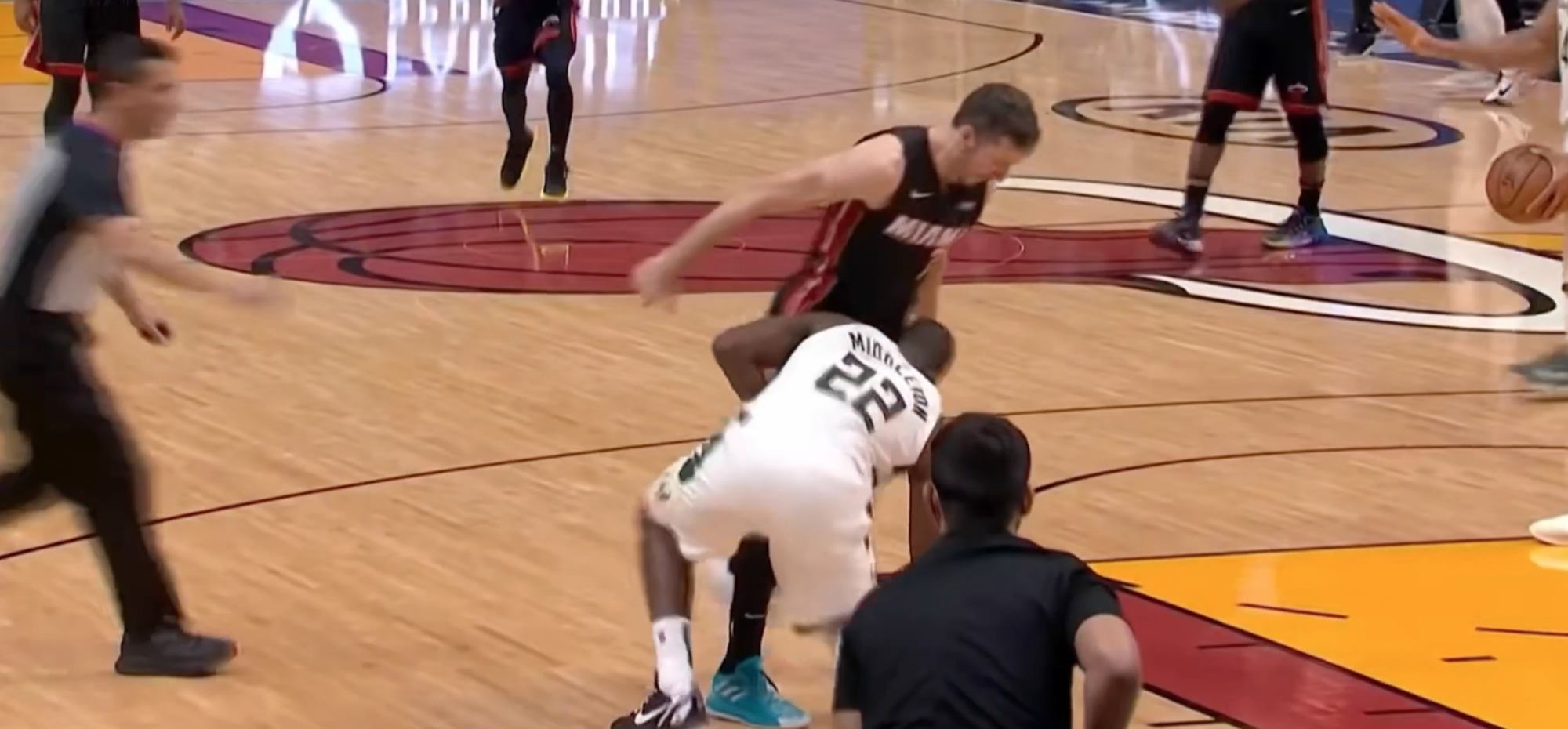 雄鹿步行者冲突后续,nba雄鹿对战热火