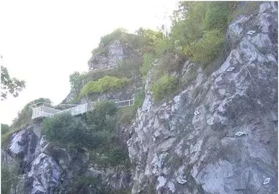 闀滃ご涓嬬殑寰峰啗,鍟嗗懆涓撴爮