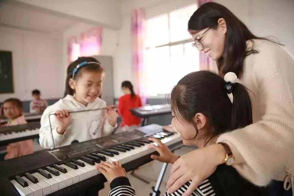 80后校长,80后校长教育故事