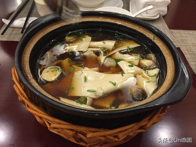 海外华人2019故乡行:去看看水漫金山的镇江金山江天禅寺,这个才是真正的金山寺,它今年真的没有被淹