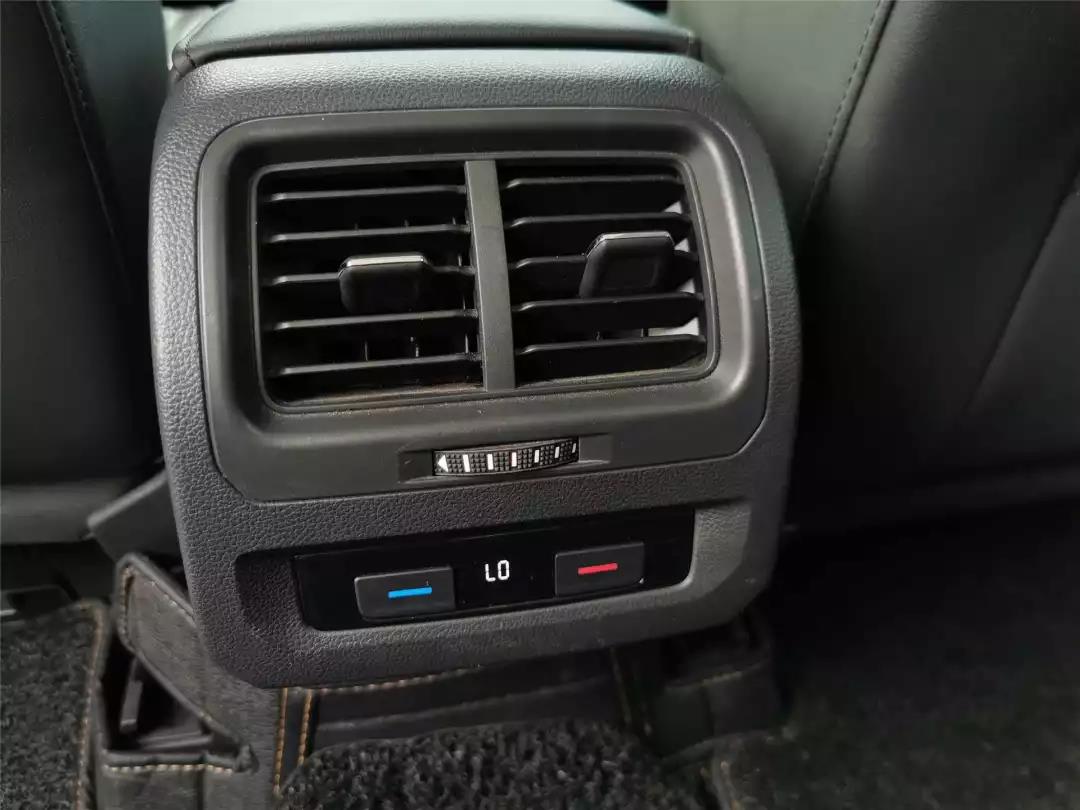 30万左右的7座中大型省油suv,6.5折买新车