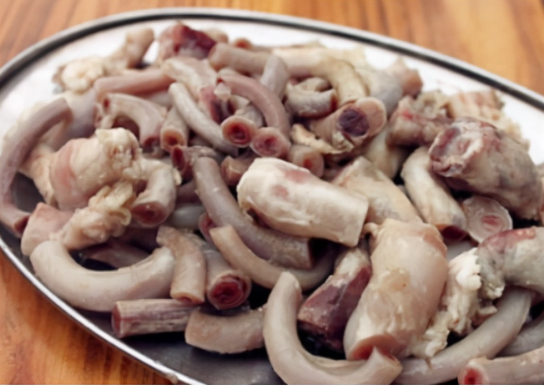 足球合同中的特殊条款,足球球员合同条款是什么