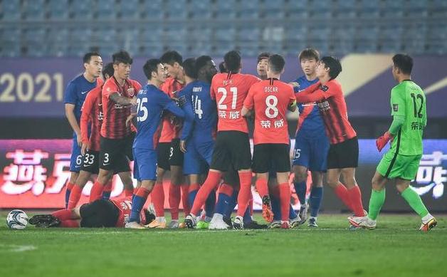 奥斯卡被罚8场比赛的真正内幕,奥斯卡回应红牌