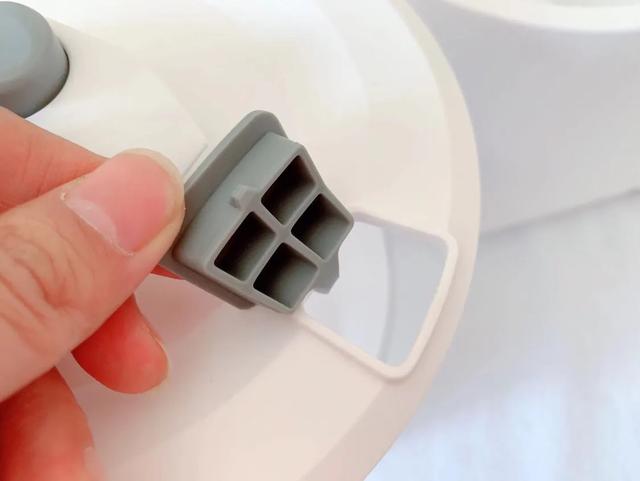 新买的女裤怎么清洗,洗休闲裤的正确方法