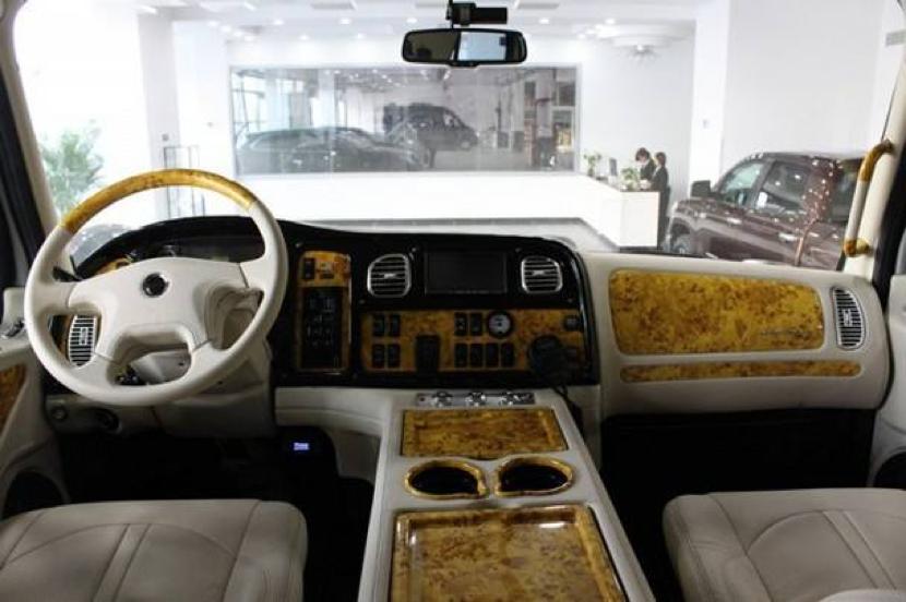 李晨买了一辆最大的车,李晨的座驾400万元的车