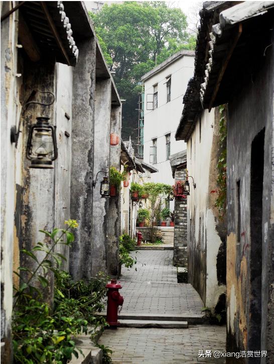 深圳附近的山区自驾游,深圳附近夜晚自驾游兜风的地方
