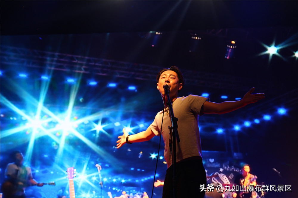 山野里的浪漫,山野里的浪漫与夜晚