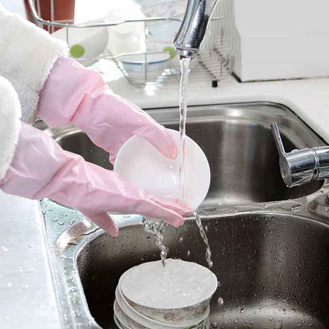 厨房油烟多搞卫生用什么,厨房油烟重怎么打扫