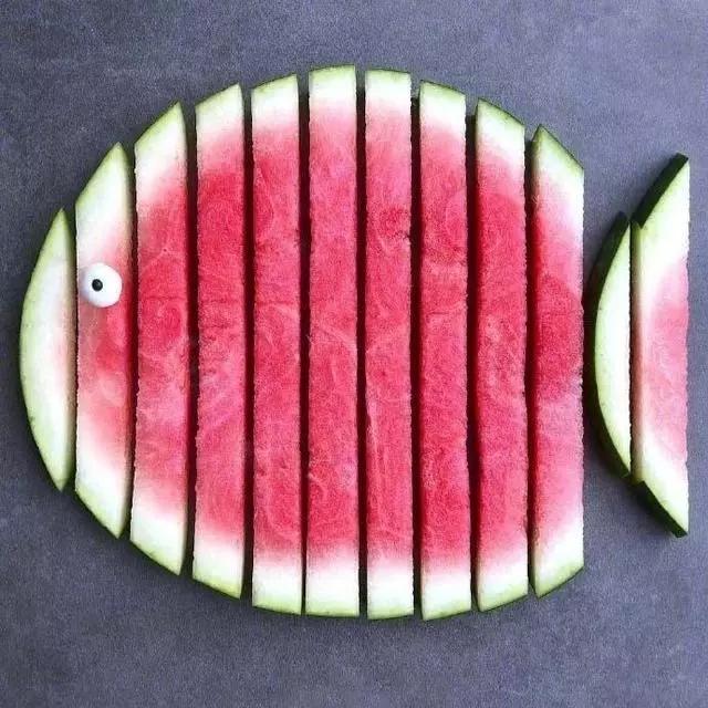 大部分女孩子都喜欢的水果拼盘,高大上水果拼盘简单又好看