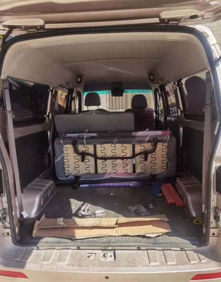 大空间拉人拉货耐用车,大空间拉货商务车