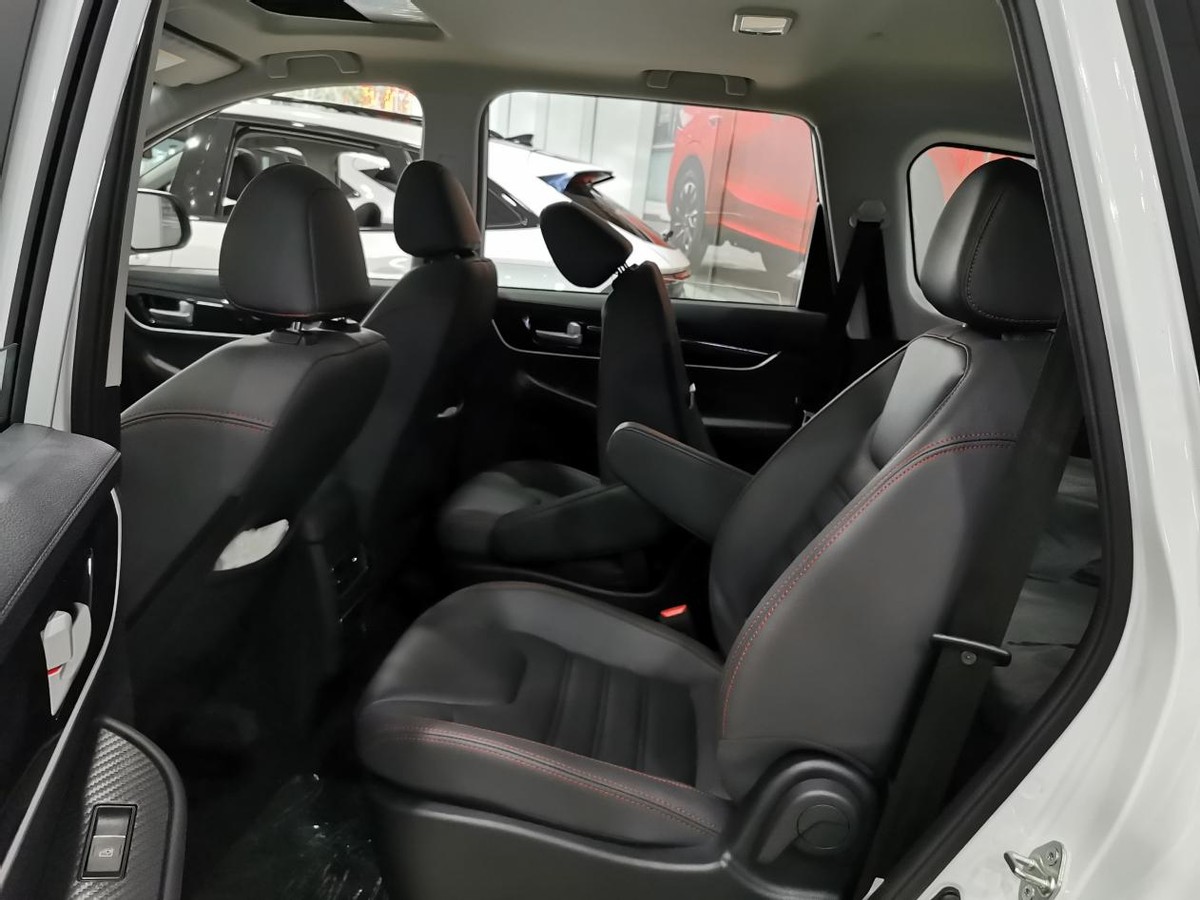 风行sx6手动豪华测评,预算不高大七座风行sx6