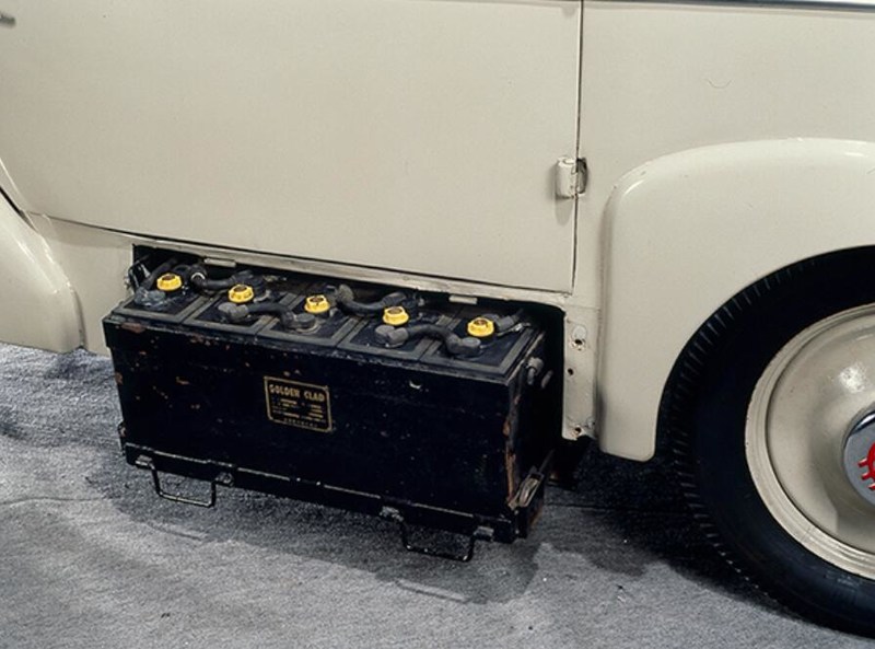 百年前电车绝迹，这十几台奇葩玩意妄想复辟！却一个比一个弱鸡