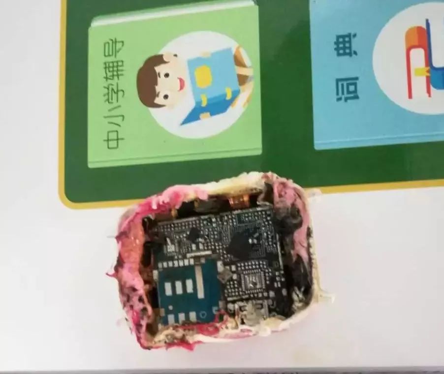 小朋友电话手表自燃,多少温度下儿童电话手表会自燃