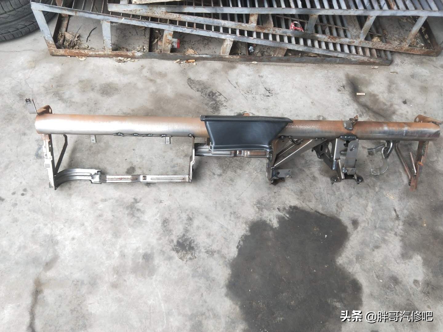 发动机高温缺水加了水又没事了,发动机高温报警防冻液都出来了