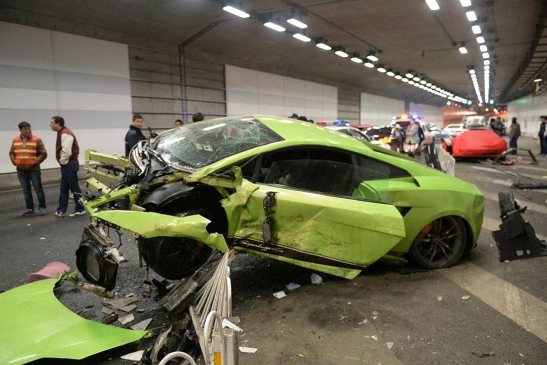 豪车出了事故怎么办,豪车出事故怎么赔