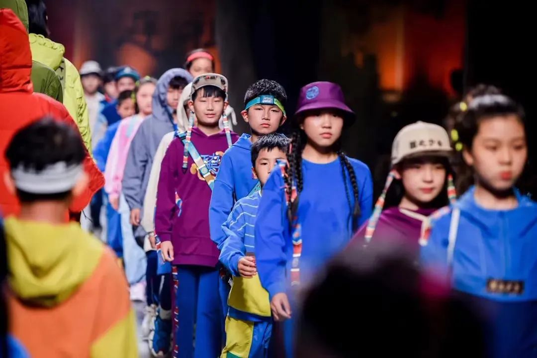 特步跨界少林用国粹引领国潮,少林寺特步品牌活动