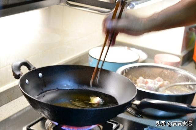 怎么炸酥肉又酥又嫩又好吃,怎样炸酥肉才外酥里嫩