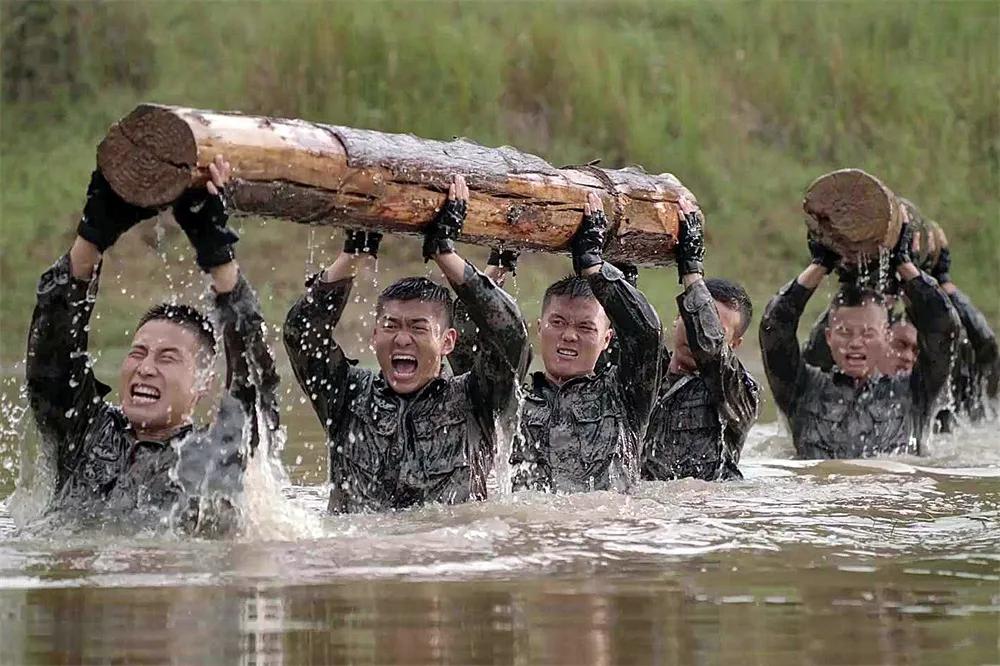 王杰“两不怕”精神,弘扬两不怕精神