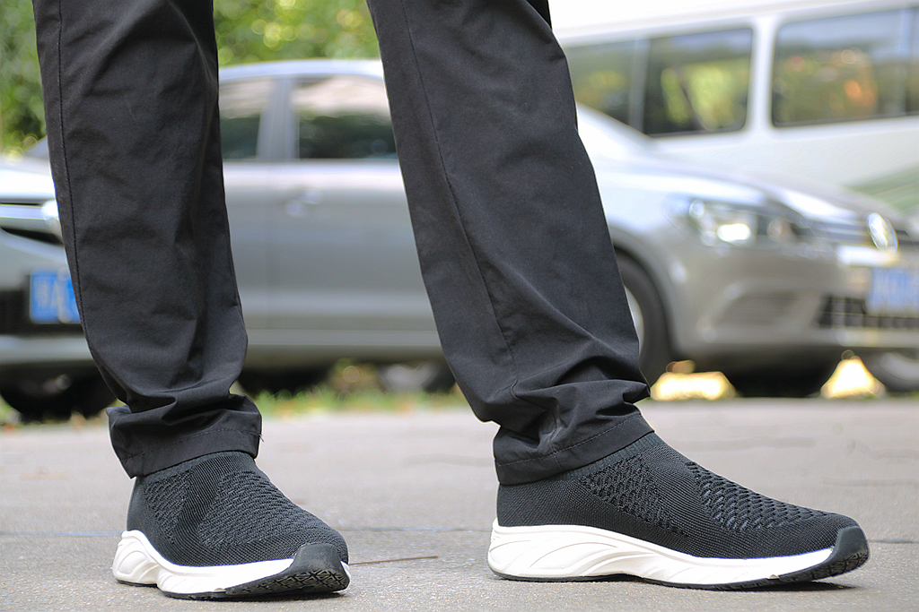 小米鞋子最新款,小米有品里的跑步鞋