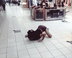 虽然她是在鄙视，不过我突然有了个大胆的想法