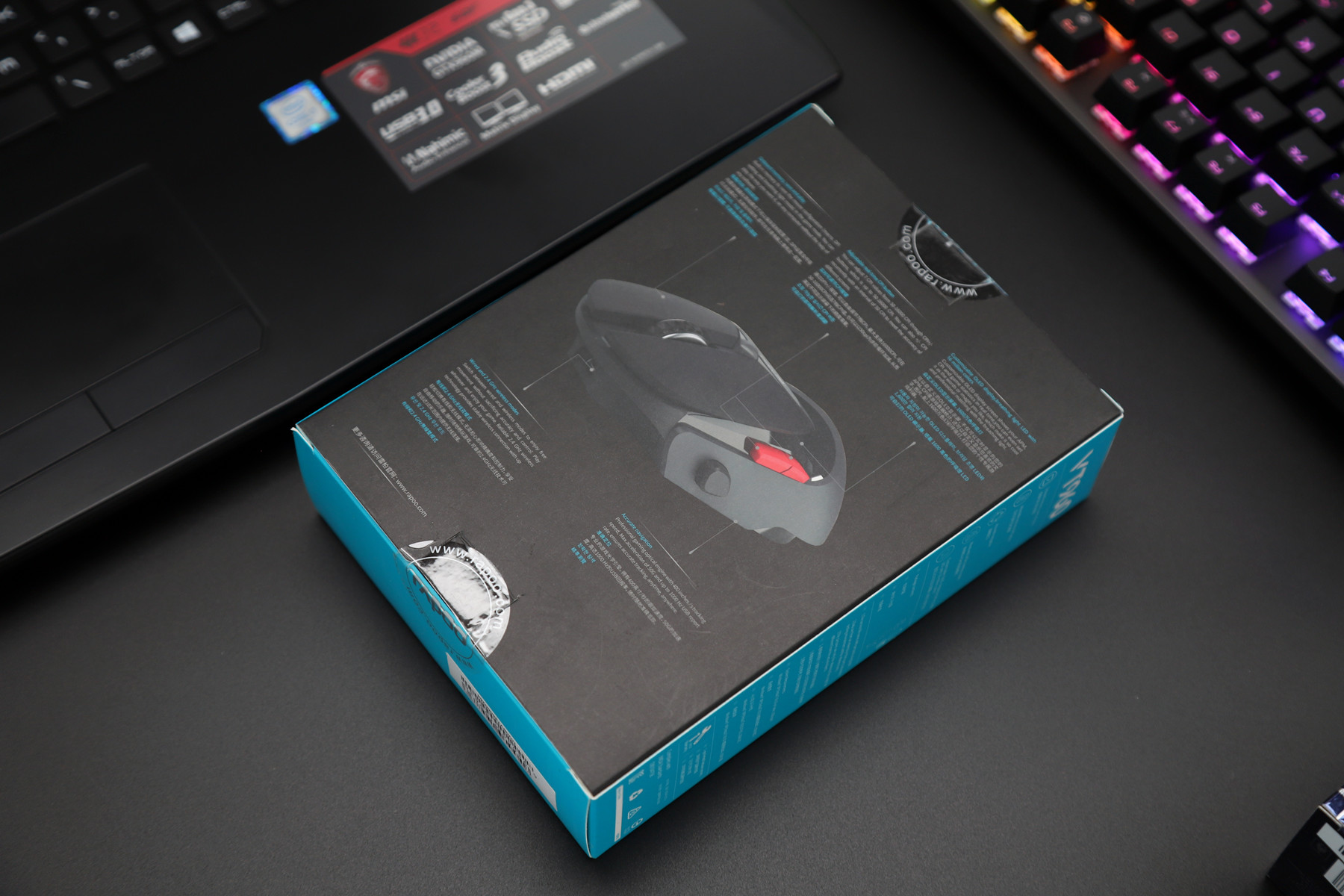 雷柏vt950无线游戏鼠标评测真香,一款自带屏幕的游戏鼠标雷柏vt960