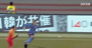 中国vs日本足球姜至鹏,中国日本足球三比三