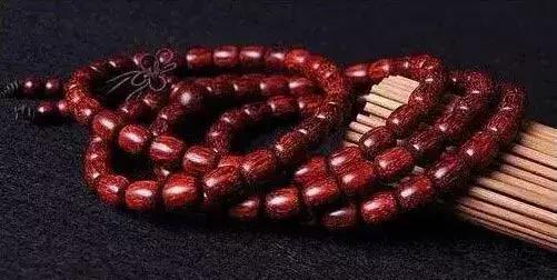 越盘手越黏是咋回事,越盘越香怎么回事