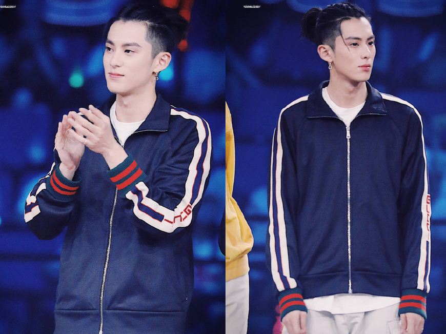 王鹤棣打篮球被撞飞犯规,裁判王鹤棣不满判罚离场