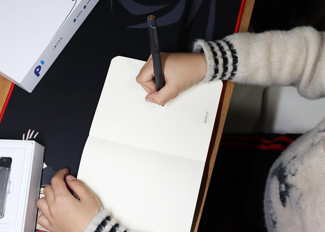 笔上的黑科技,阿巴町儿童正姿笔体验