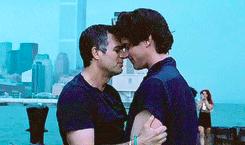 第一次被男生握住手腕,第一次被同一个男人甩了