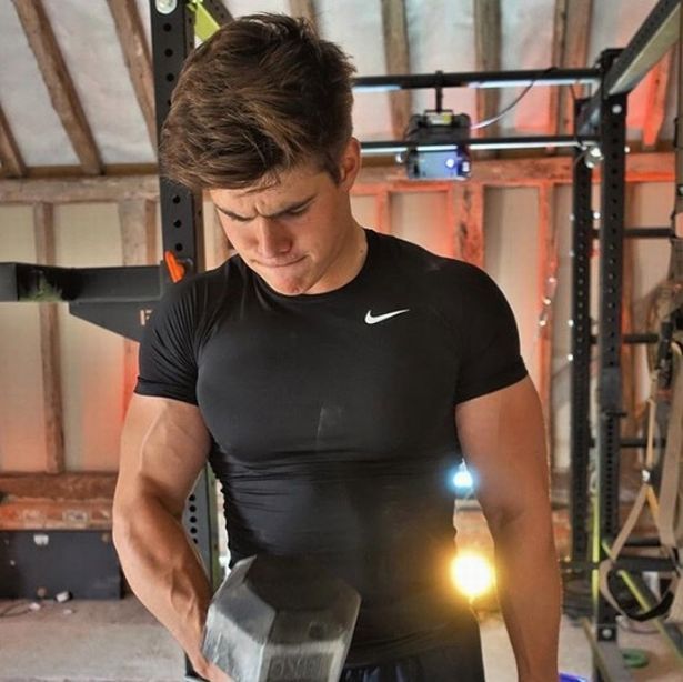 真正的高富帅｜3年时间光速逆袭，从正太逆袭英国皇室中行走的天菜