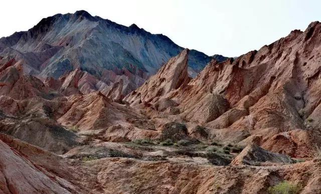世界上最大规模的丹霞地貌风景区,红石峡奇特的丹霞地貌