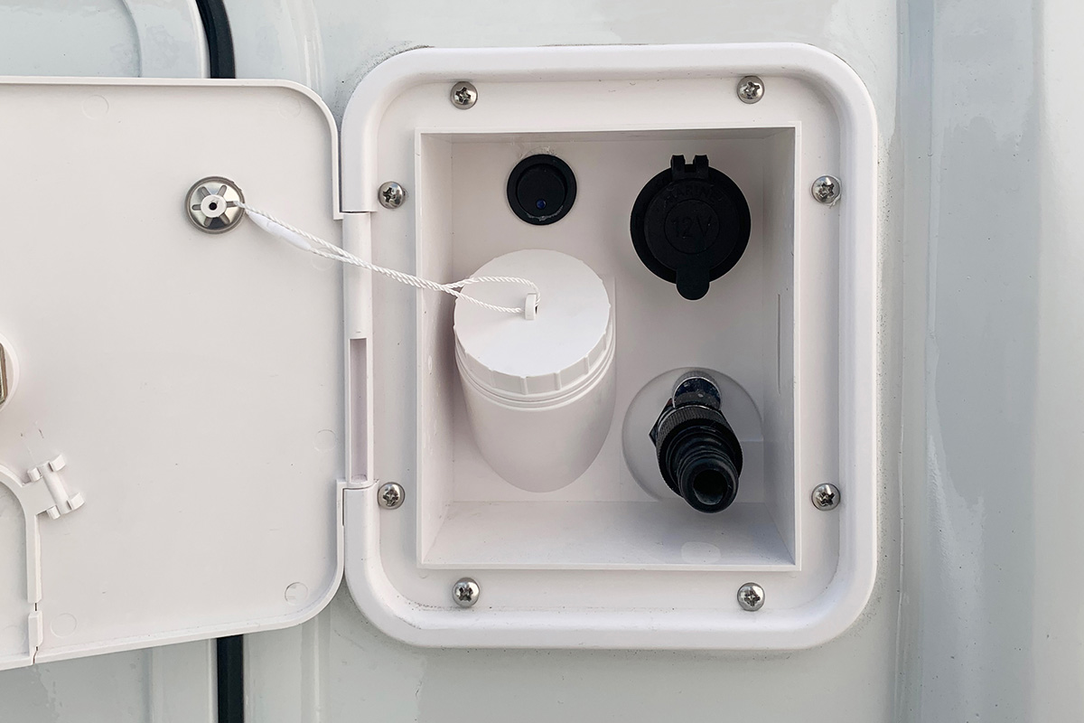 依维柯国产四驱6座房车,新星房车t600依维柯国产