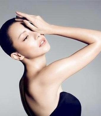 女生手臂越来越粗的原因,女生手臂越练越粗