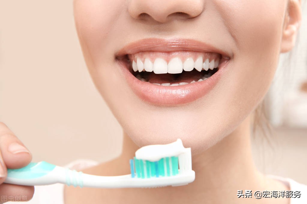 快速美白烟渍牙齿,快速美白牙齿小妙招白醋