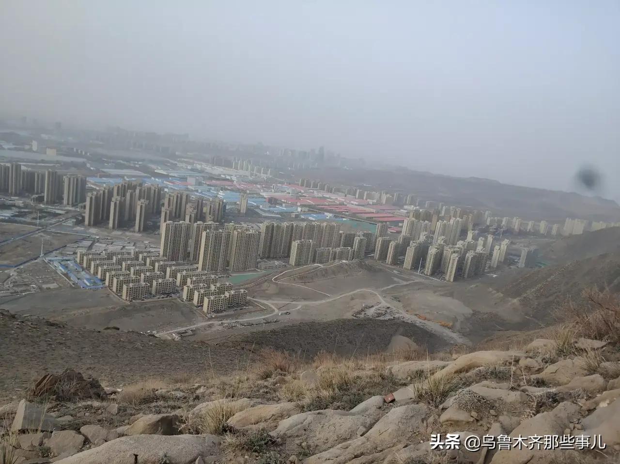 住在乌鲁木齐大山脚下的十个大型小区全在这里！有你家吗？