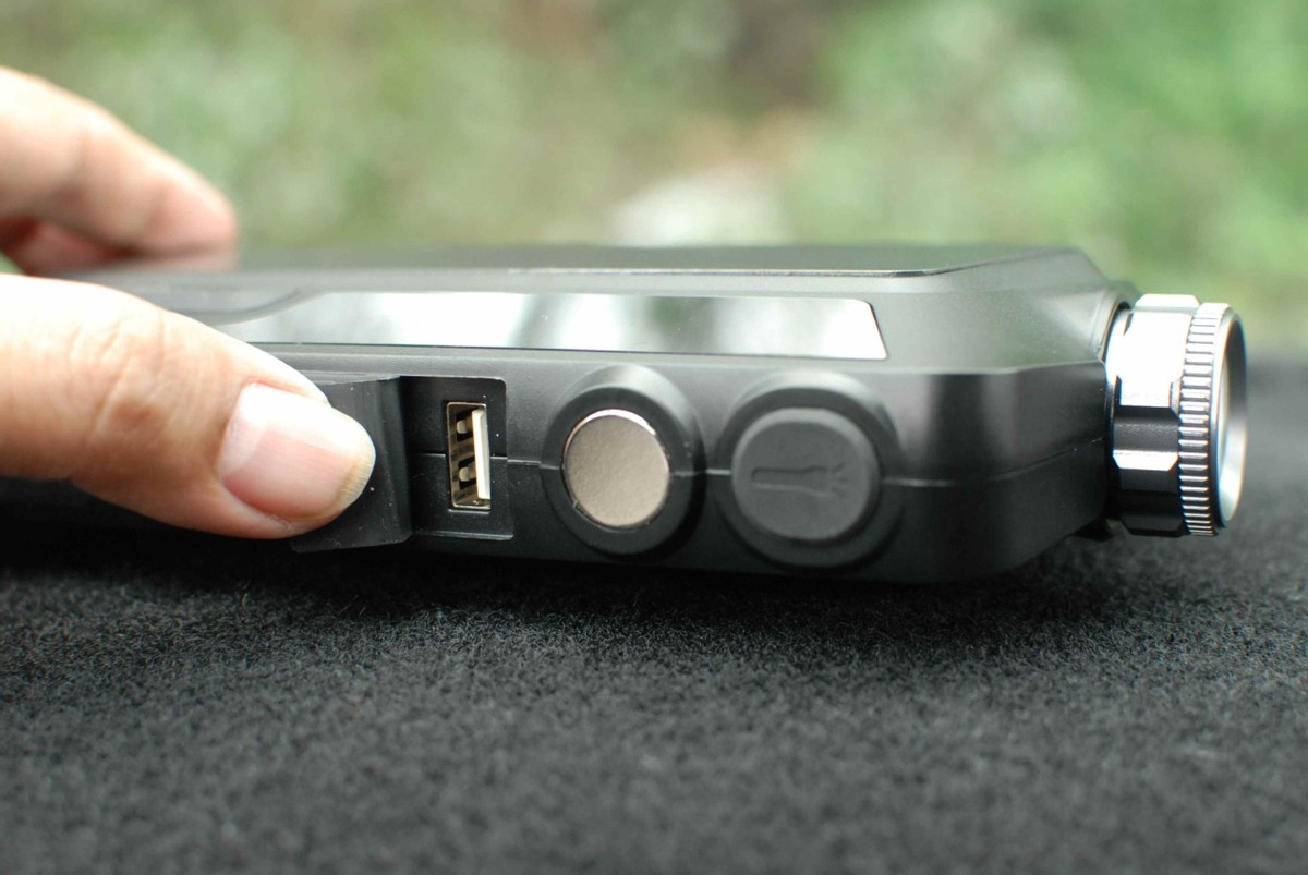 道路救援专用汽车应急启动电源,汽车自救应急启动电源有哪些品牌