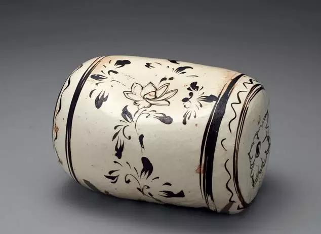 古代人为什么睡那么硬的瓷枕,古人睡觉真的都用瓷枕吗