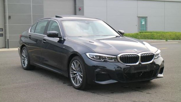 全新宝马3系320值得买吗,2023款宝马3系和奥迪a4l