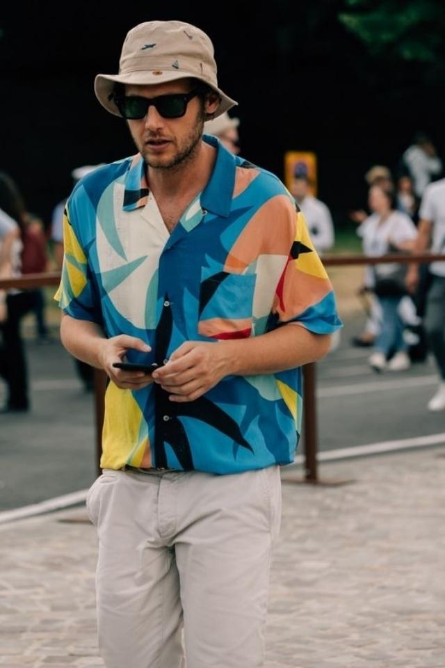 帽子种类及适合的脸型男生,圆脸的男生戴什么样的帽子好看