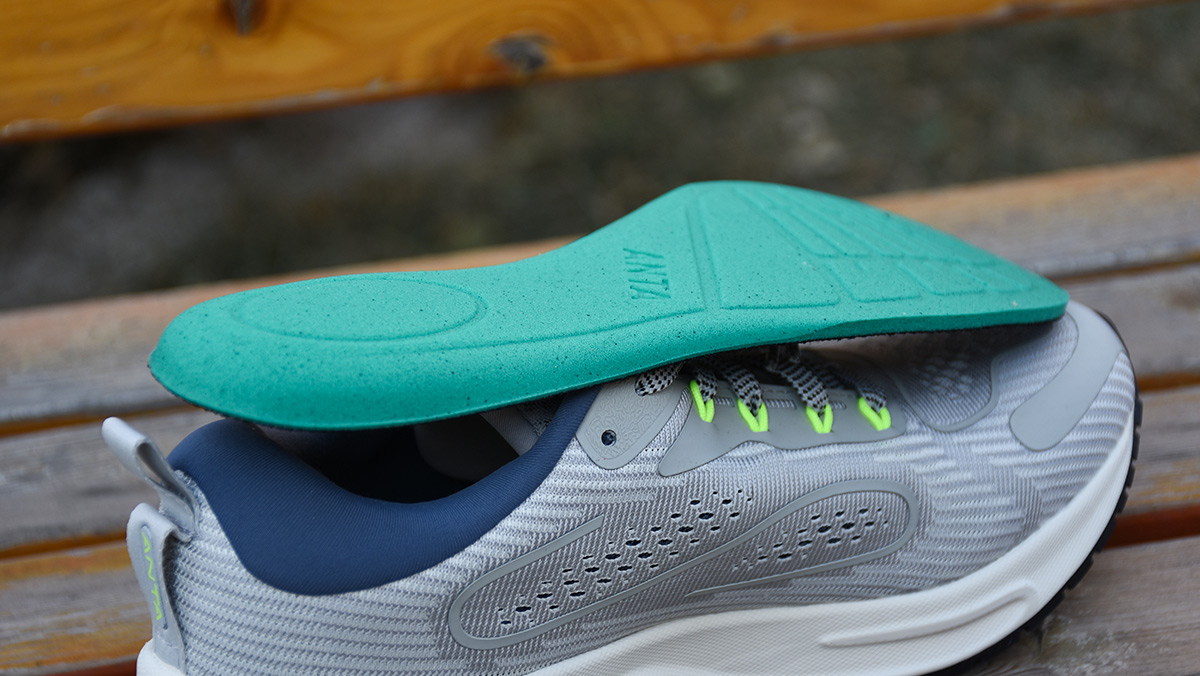 黑科技跑鞋,黑科技缓震跑鞋